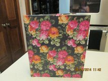 Feminine Floral Photo Album - Never Used in Kingwood, Texas